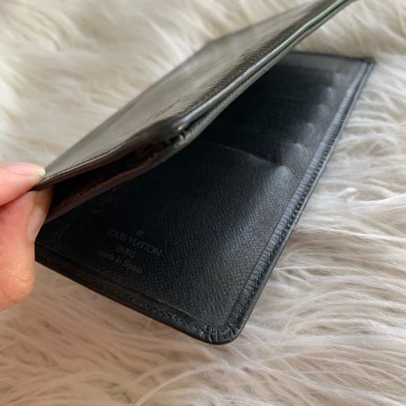 Louis Vuitton Epi wallet - Picture 12 of 16